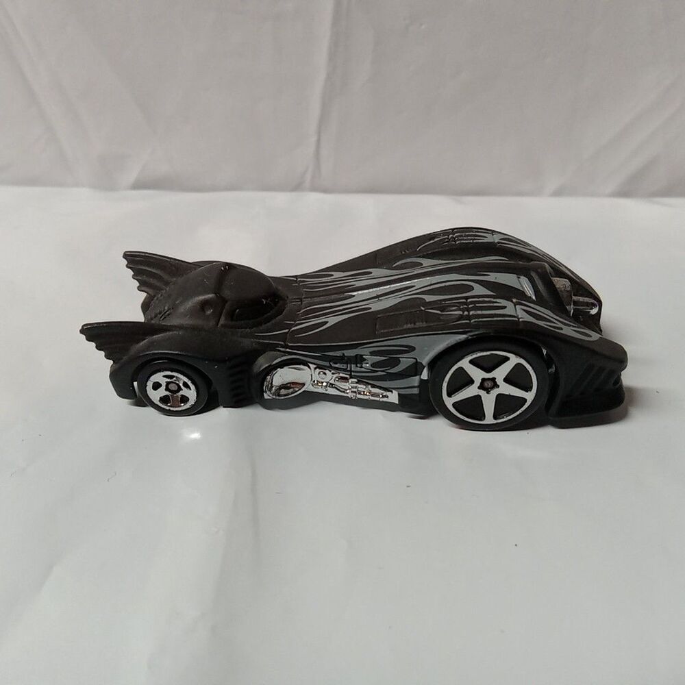 Hot wheels Batmobile DC Comics S03 Matte Black with Grey Flames VTG